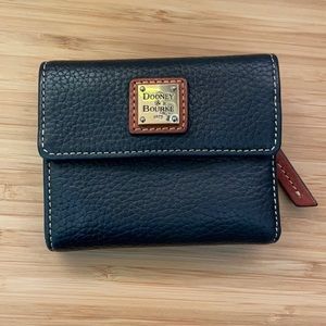 Dooney and Bourke wallet black